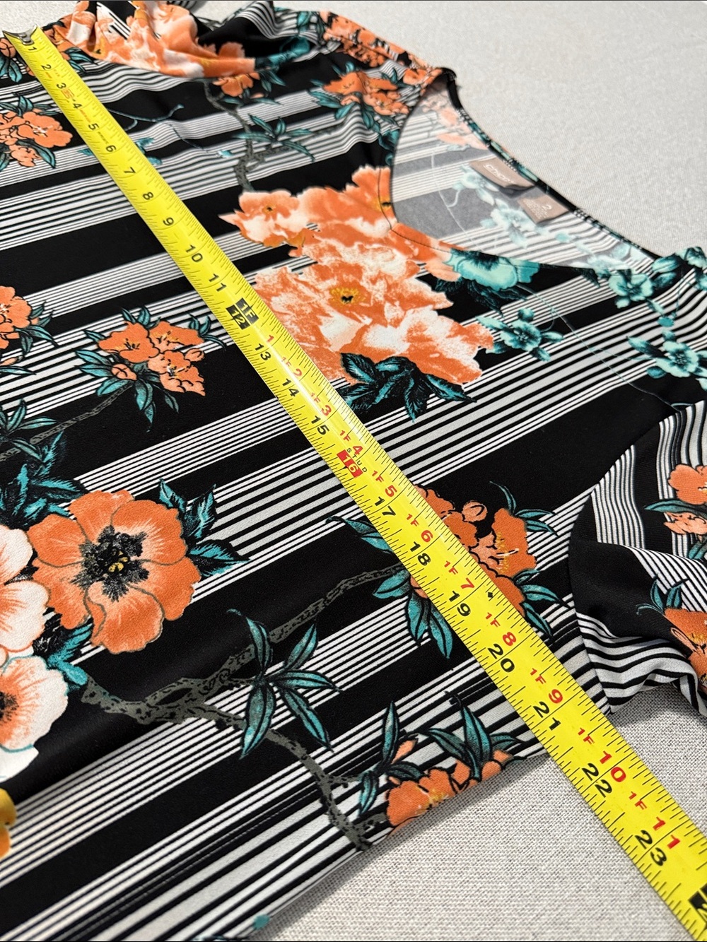 Chico's Black and Teal Floral Tunic Size 2(L) - Picture 7 of 15